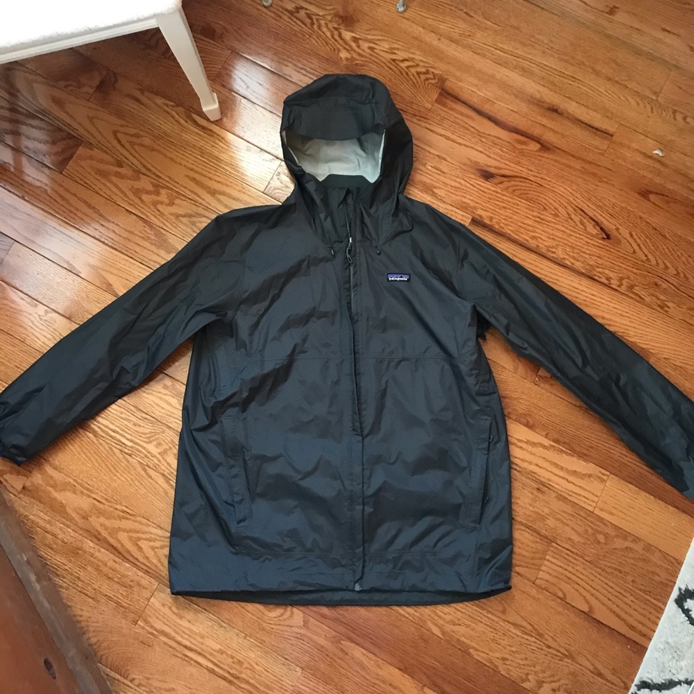 Men’s Patagonia Grey Rain Jacket